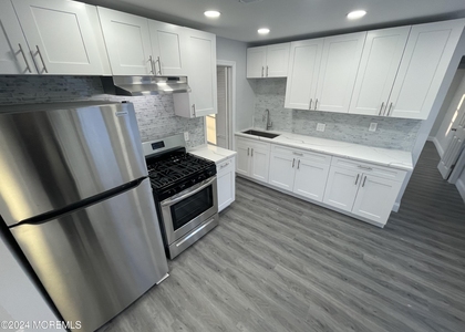 1257 Washington Avenue - Photo 1