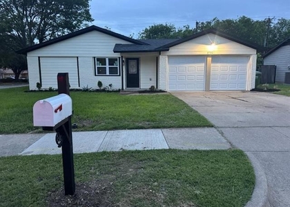 5752 Shipp Drive - Photo 1
