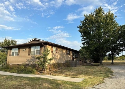 513 Rock Hill Road - Photo 1