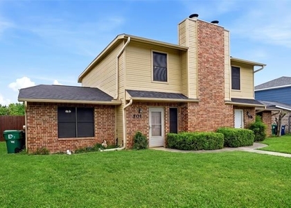 701 Wolftrap Drive - Photo 1