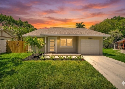 23392 E Country Club Dr Drive  - Photo 1