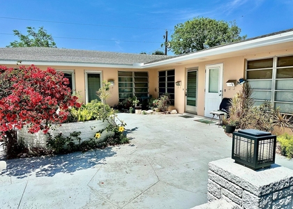 1261 Se 4th Street - Photo 1