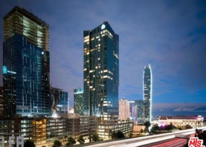 889 Francisco - Photo 1