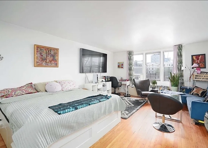 150 Hawthorne Street - Photo 1