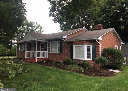 105 Fay Street - Photo 1