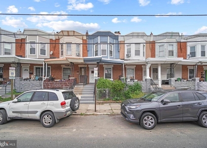 5527 Catharine Street - Photo 1