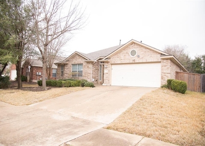 808 Nw Broken Trace Ct - Photo 1