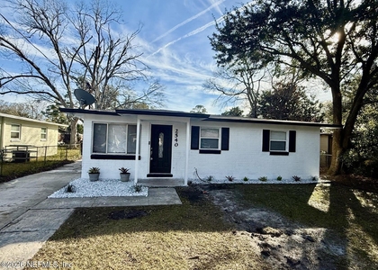 2540 W 25th Street - Photo 1