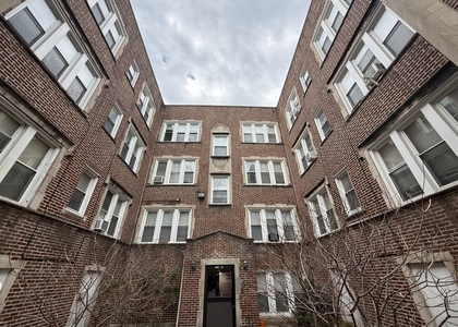 7344 N Damen Avenue - Photo 1