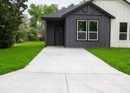 106 Runnels Street - Photo 1