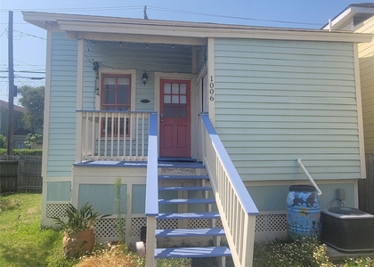 1006 Sealy Street - Photo 1