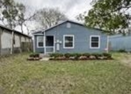 1405 Rice Street - Photo 1