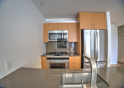 Spruce Street - Photo 1