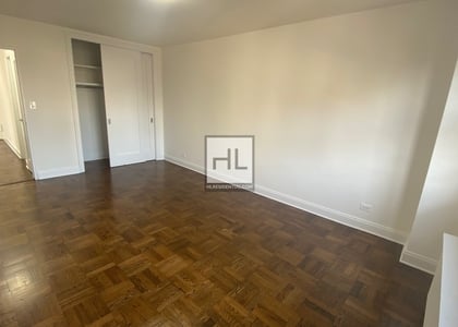 East 35 Street - Photo 1