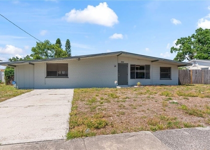 3711 W Leila Avenue - Photo 1