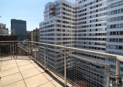 East 69 Street - Photo 1