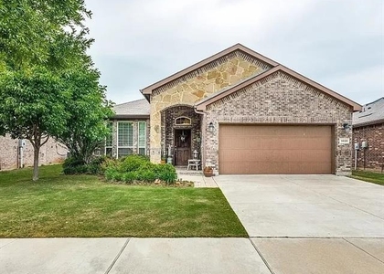3020 Tamarack Lane - Photo 1