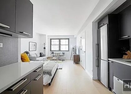 East 39th Street - Photo 1