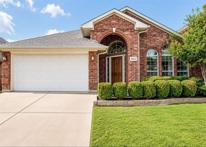 8833 Sunset Trace Drive - Photo 1
