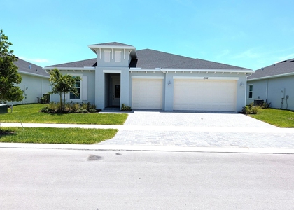 1332 Se Willow Oaks Street - Photo 1