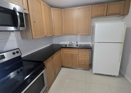 15221 Ne 6th Avenue - Photo 1
