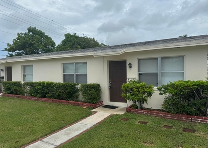 1401 N J Street - Photo 1