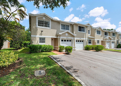 4952 Sw 122nd Terrace - Photo 1
