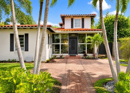 1403 Se 2nd Street - Photo 1