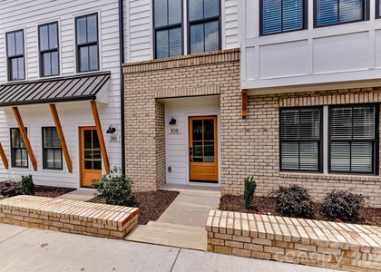 312 S Turner Avenue - Photo 1