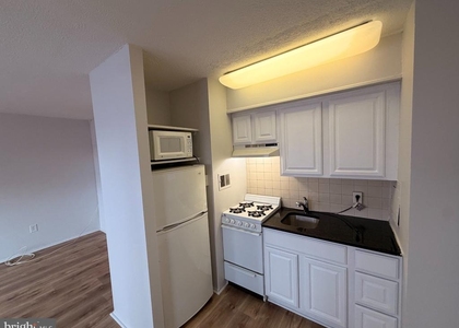 2101 Chestnut - Photo 1