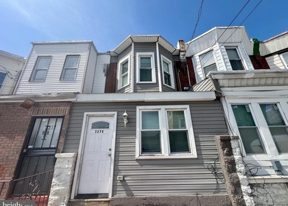 7275 Saybrook Avenue - Photo 1