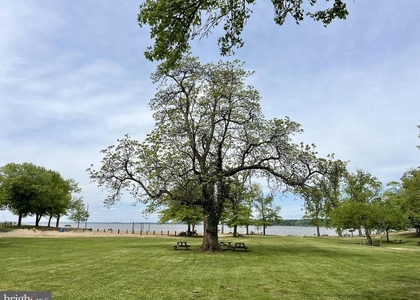 25 2nd Avenue - Photo 1