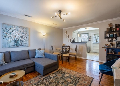 2333 Bernard Street - Photo 1