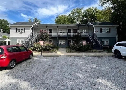 909 E Davie Street - Photo 1
