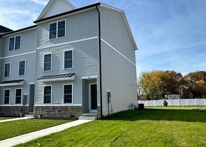 226 Rojan Road - Photo 1
