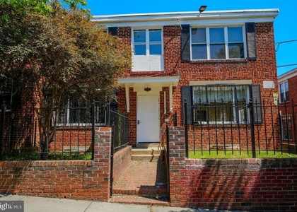 59 Galveston Place Sw - Photo 1