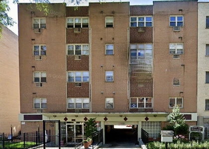 5950 N Kenmore Avenue - Photo 1