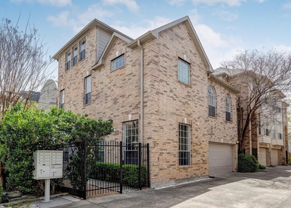 5207 Blossom Street - Photo 1