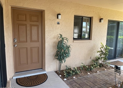 3722 Se 12th Avenue - Photo 1