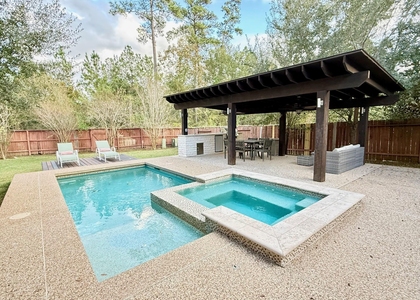 142 E Spindle Tree Circle - Photo 1