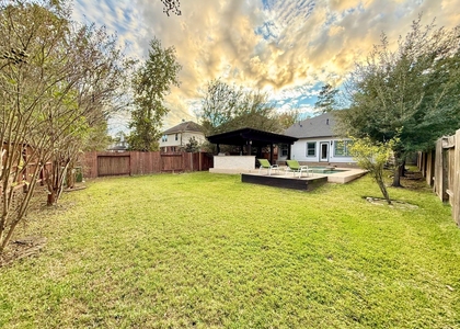 142 E Spindle Tree Circle - Photo 1