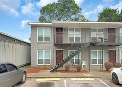 3031 Sumpter - Photo 1