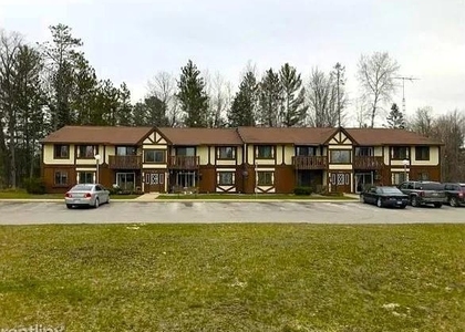 500 Pineview Court - Photo 1