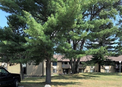 420 Hannah St - Photo 1