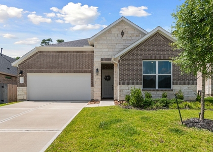560 Newcomb Hollow Drive - Photo 1