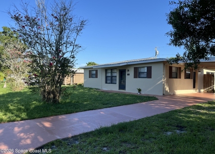 303 Princeton Avenue - Photo 1