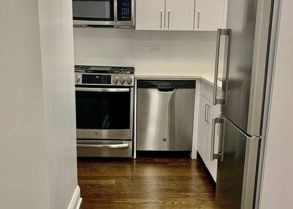 E 16 St - Photo 1