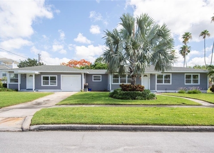 3200 W De Bazan Avenue - Photo 1