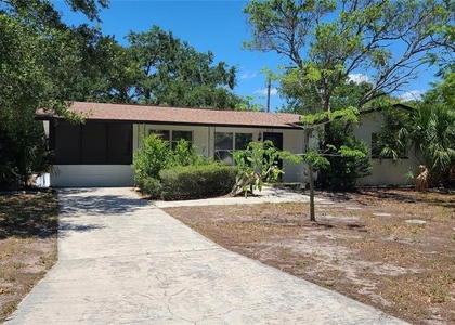 4611 W Villa Rosa Street - Photo 1