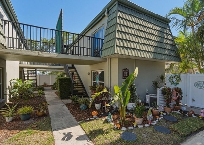 1799 N Highland Avenue - Photo 1